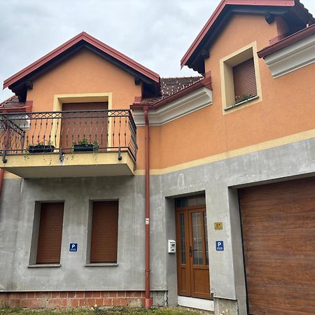 Apartman Galerija Огулин Экстерьер фото
