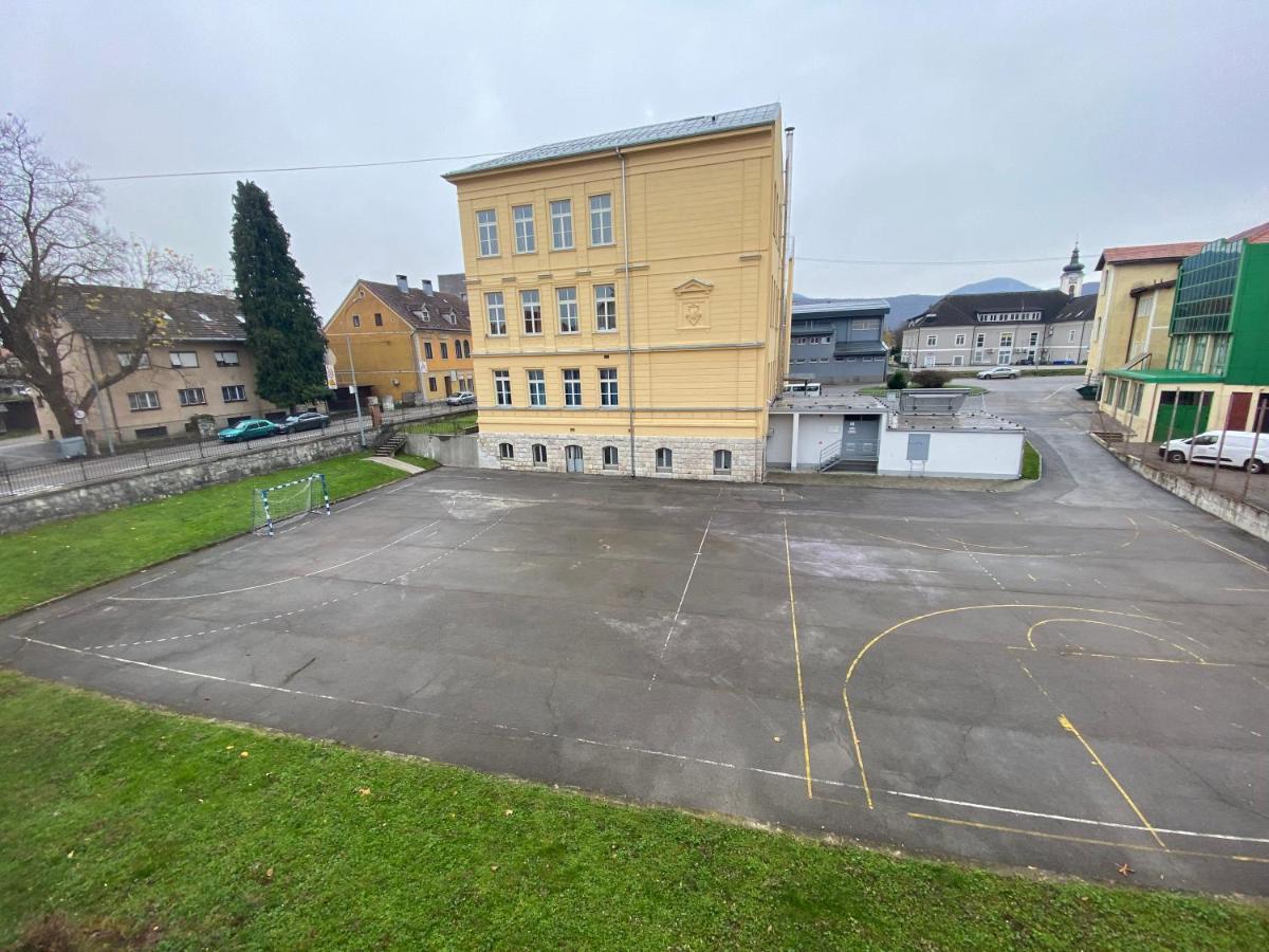 Apartman Galerija Огулин Экстерьер фото