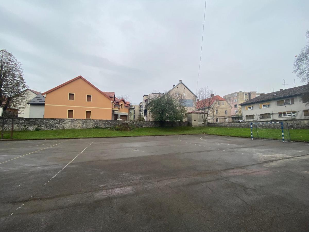 Apartman Galerija Огулин Экстерьер фото