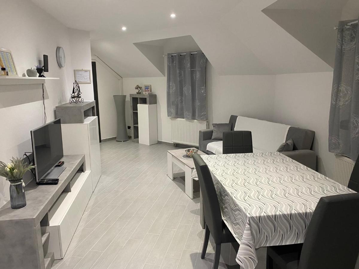 Apartman Galerija Огулин Экстерьер фото